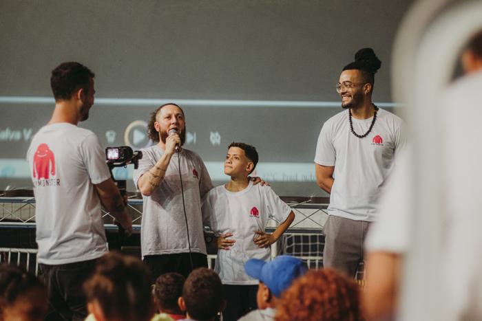 Kids and volunteers at the Kind Monsters Children's Day 2023 event in Brazil, photo 13
